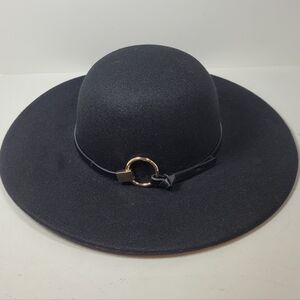 Elegant Black Wide-Brim Hat with Gold Accent